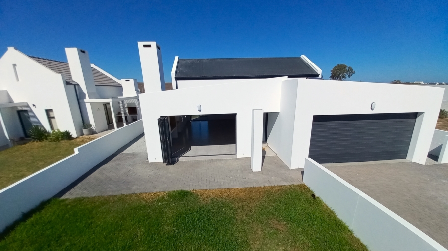 3 Bedroom Property for Sale in Brittania Beach Estate Western Cape